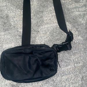 Lululemon wear everywhere belt bag